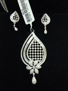 Diamond Pendant Set