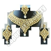 Kundan Necklace Set