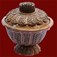 Walnut Wood Carving Products