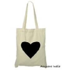 Black Heart Tote Bags