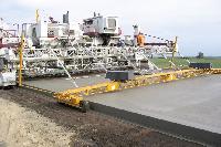 concrete road paver machine