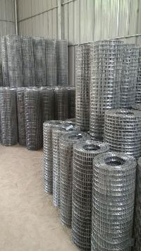 Galvanized Iron Welded Mesh Rolls 05