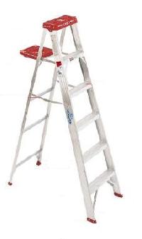 350 Series-Step Ladders
