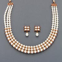 Pearl Necklace Set