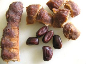 tamarind with seeds