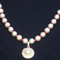 Designer Pearl Necklace