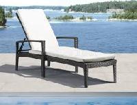 Outdoor lounge chair