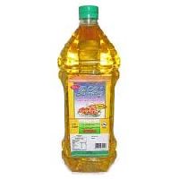edible oil bottles