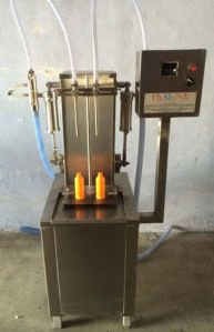 Semi Automatic Liquid Filling Machine