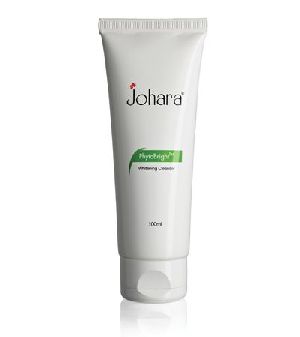 Johara Whitening Cleanser