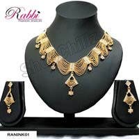 Gold Plated Necklace Set (NKGPFRLWS)